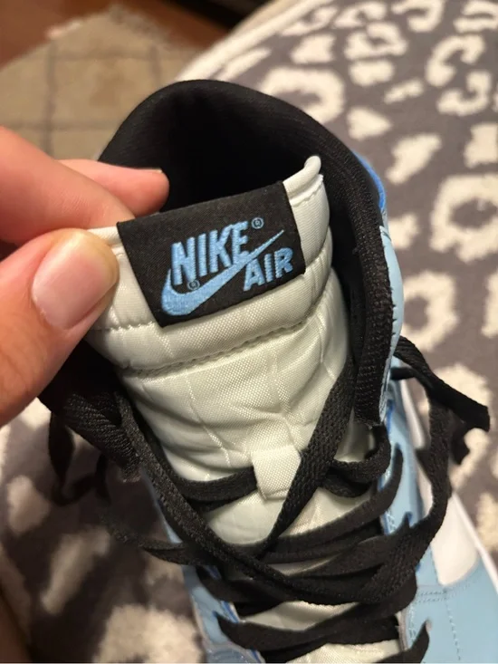 Jordan 1 UNC